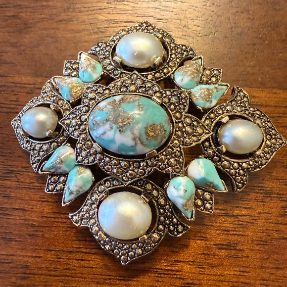 Sarah Coventry Remembrance Faux Turquoise and Pearl Brooch Vintagw 1968 Pin - Picture 3 of 7